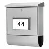 Silberner Briefkasten mit der Nummer 44