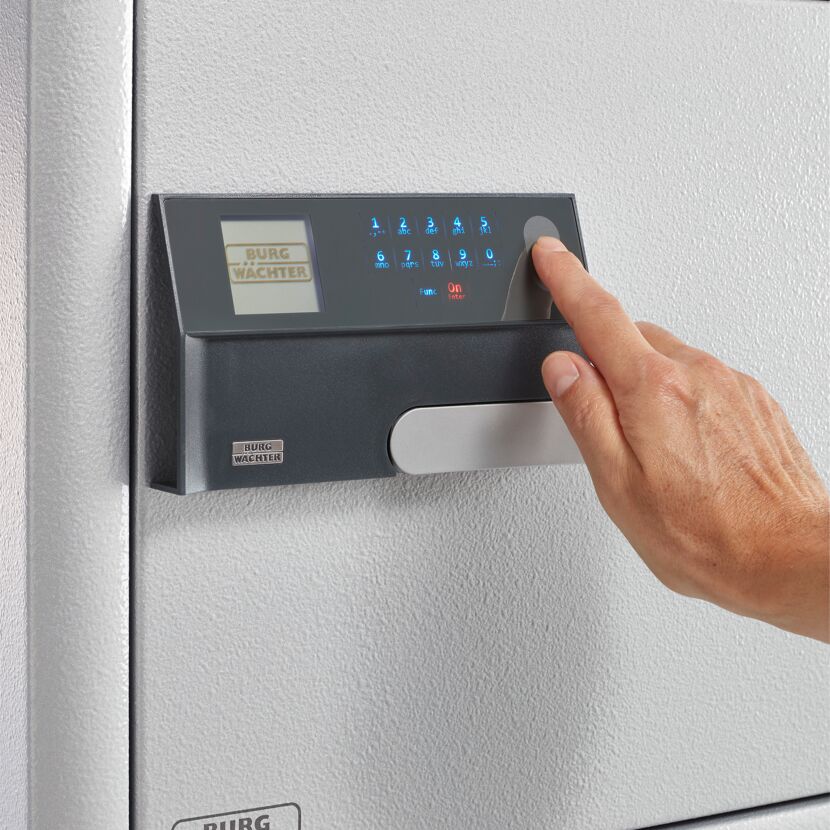 Wertschutzschrank 'MTD 750 E FP' silbern