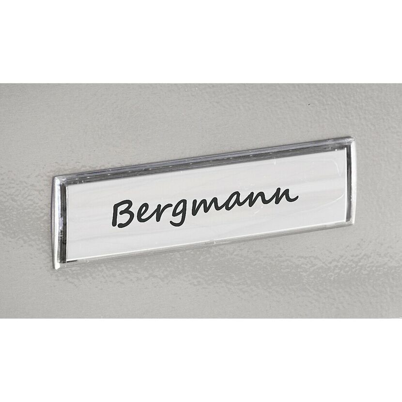 Namensfenster für Briefkasten mit dem Namen Bergmann