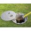 Wassersteckdose im Rasen mit Schlauch