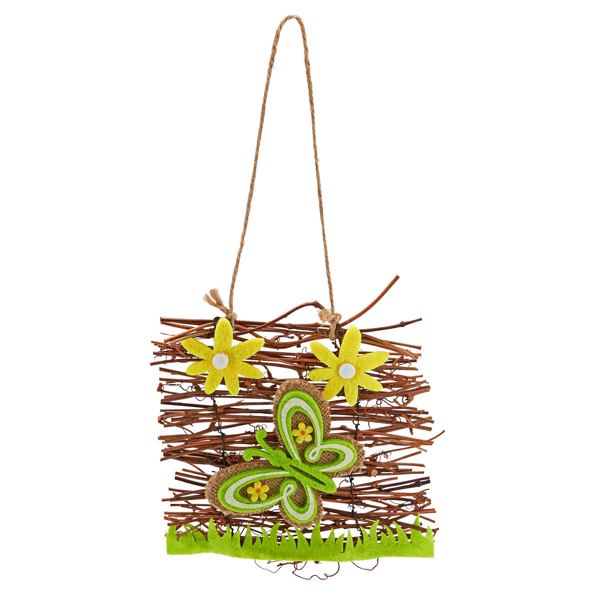 Türhänger aus Zweigen mit Schmetterling und Blumen