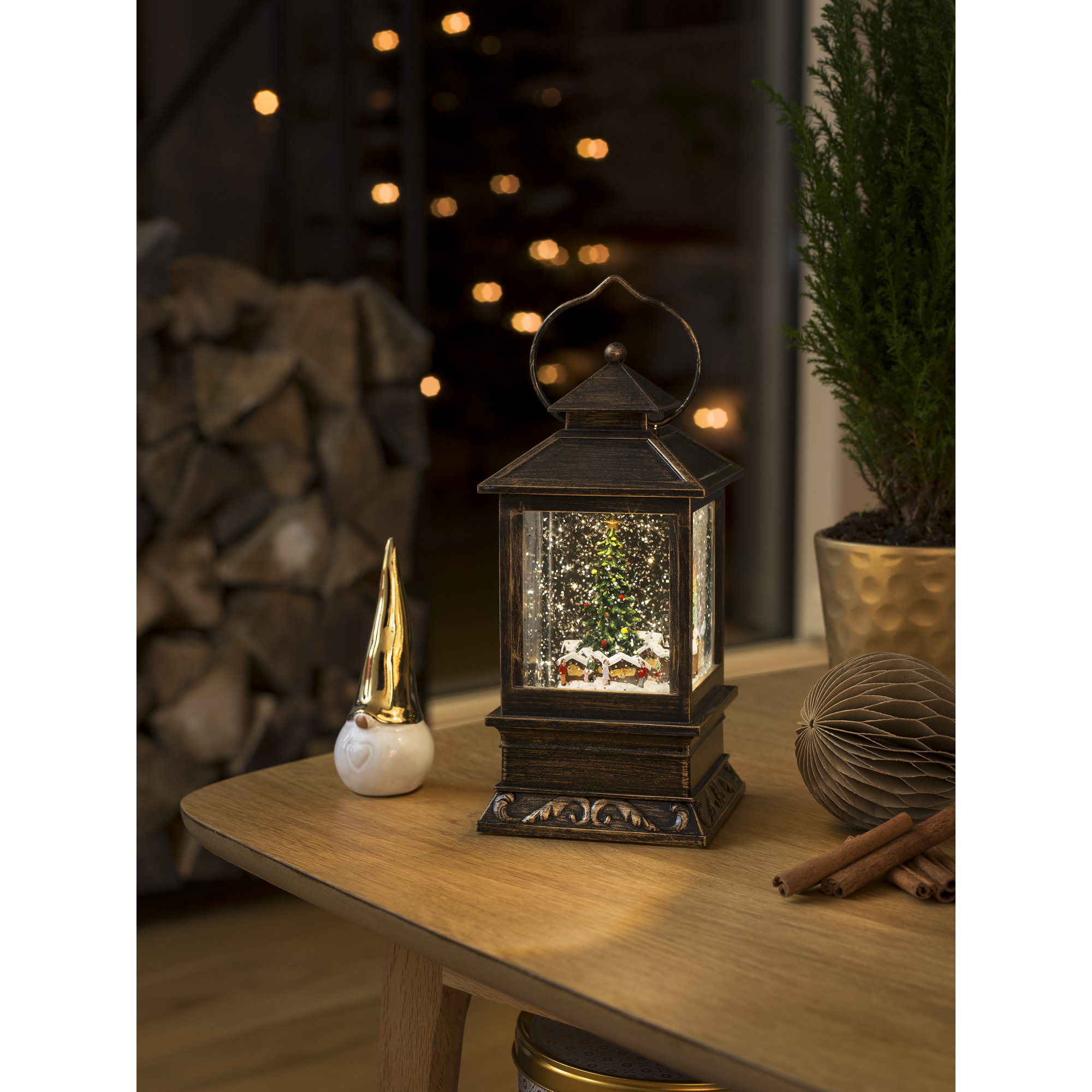LED-Wasserlaterne 'Weihnachtsmarkt' 1 LED warmweiß 10,5 x 22 cm + product picture