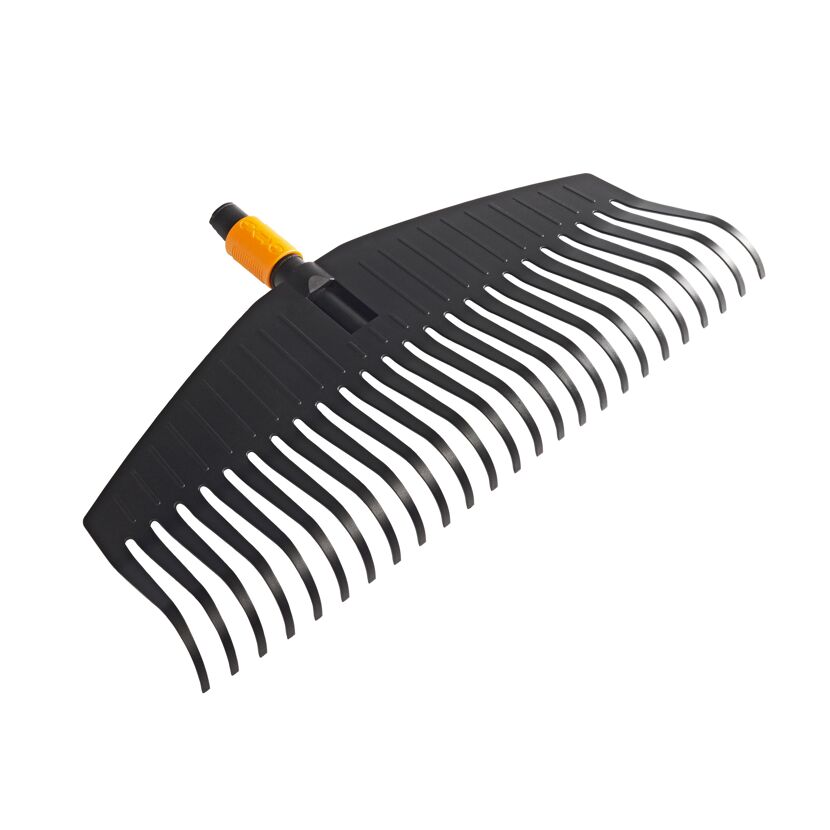 Schwarzer Laubbesen mit orangem Griffstück