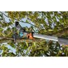 Gardena Baumschere schneidet Ast