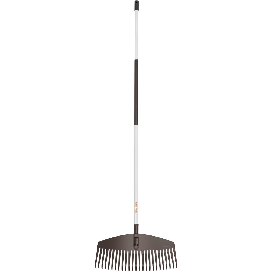 Laubrechen von Fiskars mit langem Stiel