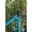 Gardena Astschere Comfort beim Schneiden eines Astes