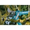 Gardena Astschere Comfort beim Schneiden eines Astes