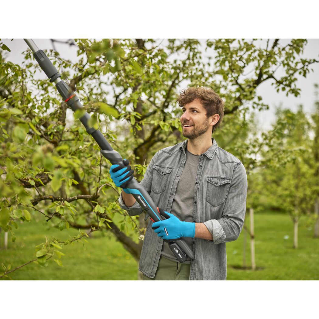 Akku-Baumschere 'Ready-To-Use' mit Akku und Ladegerät