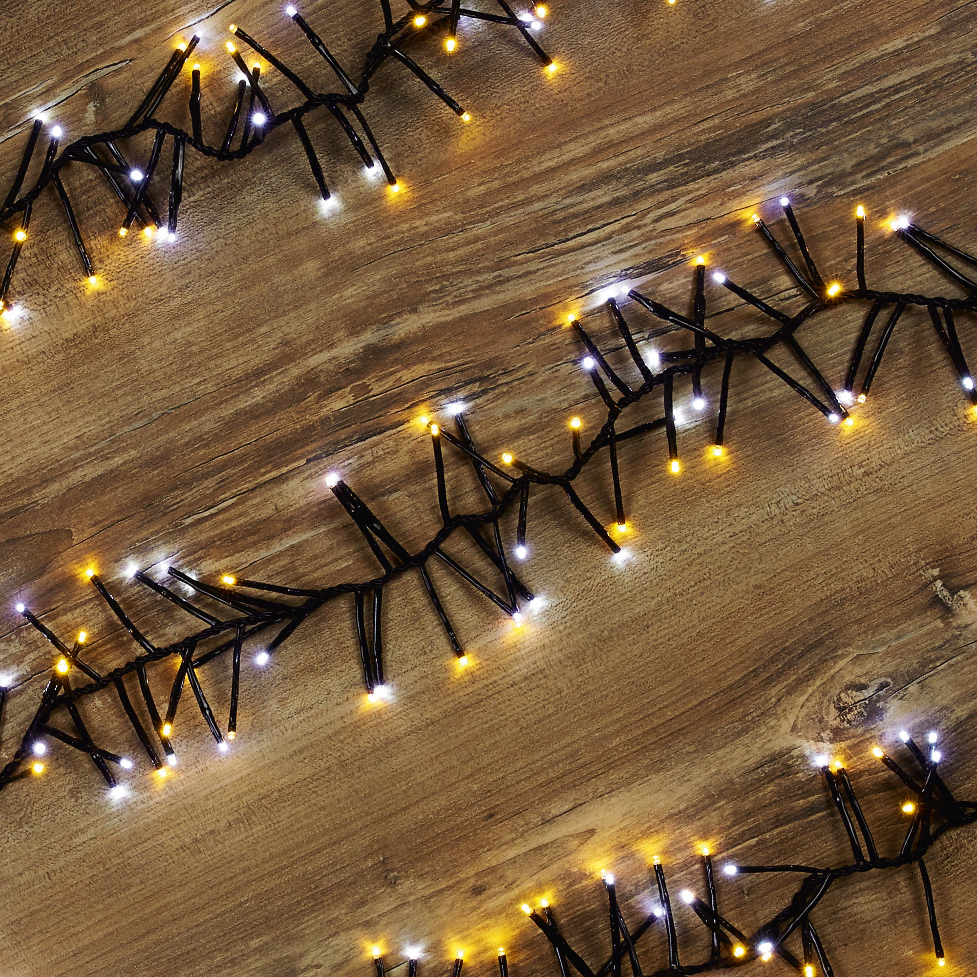 Cluster Lichterketten Aussen