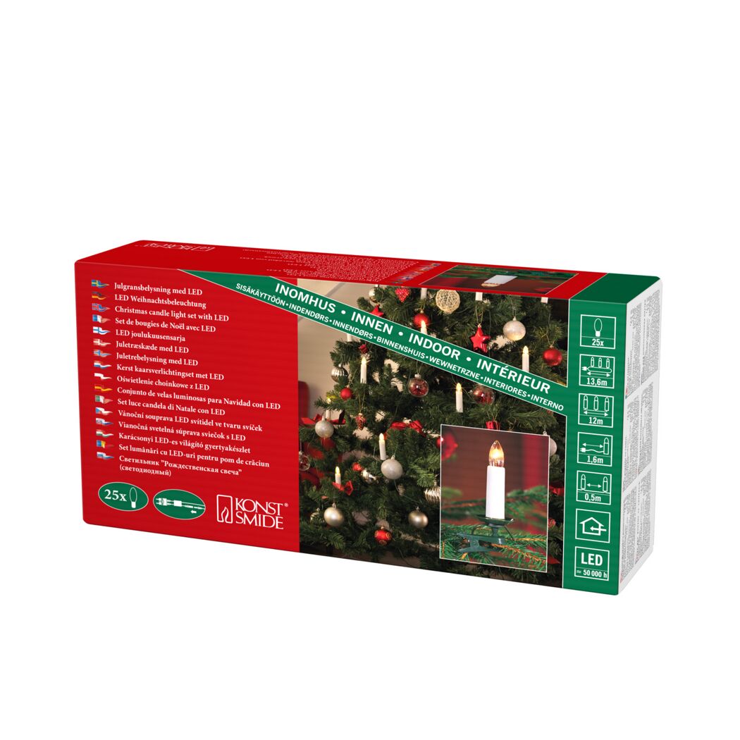 LED Baumkerzen auf Verpackung und geschmücktem Weihnachtsbaum