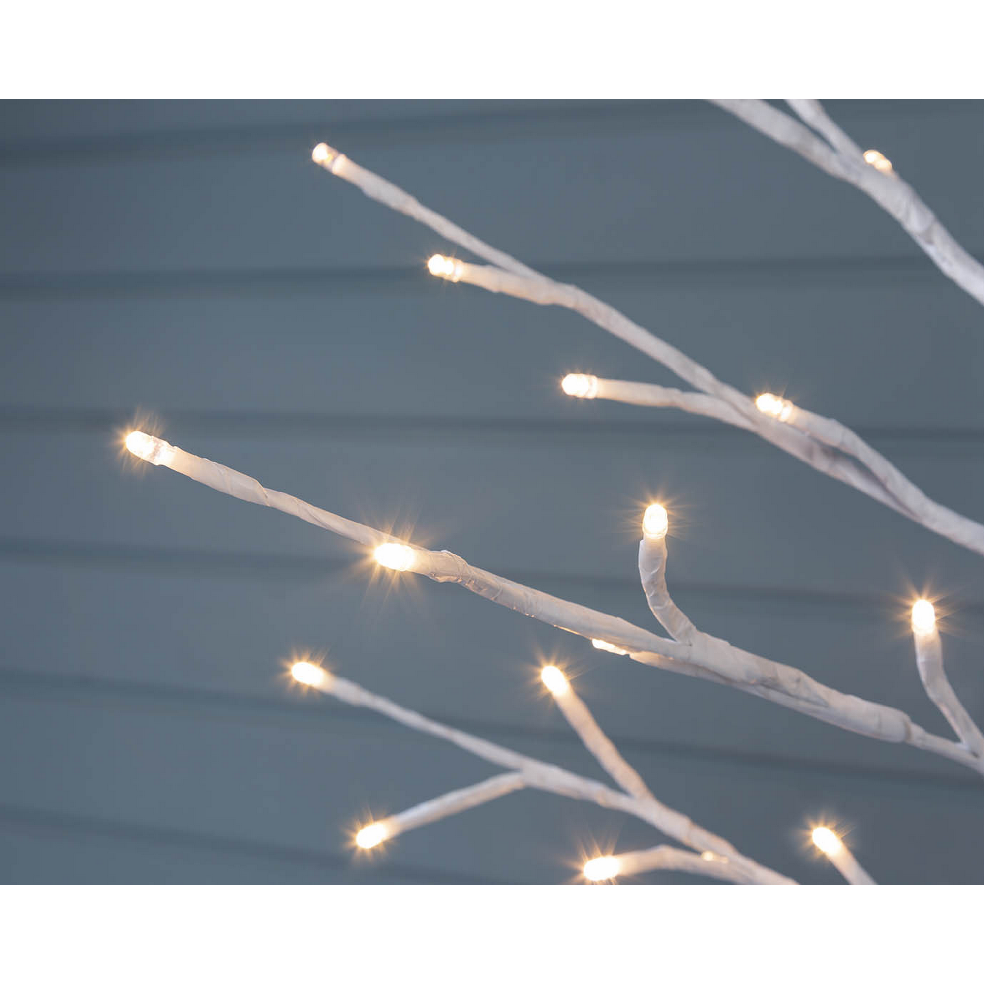 Timer LED Baum Weihnachtsbeleuchtung Lichtbaum Lichterkette 120 cm 390 LED inkl 