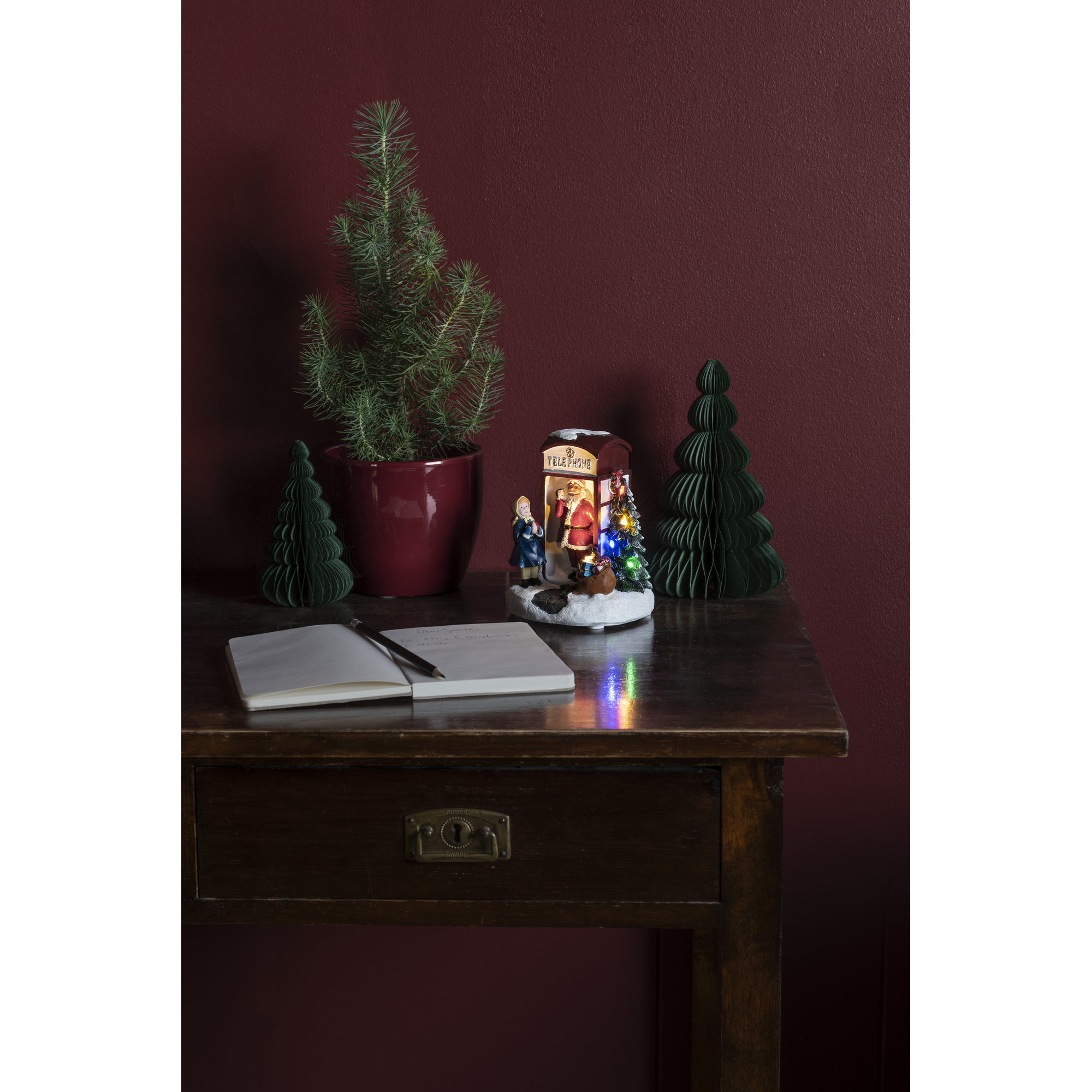 LED-Szenerie 'Weihnachtsmann in Telefonzelle' 5 LEDs bunt 12,5 x 16,5 cm + product picture