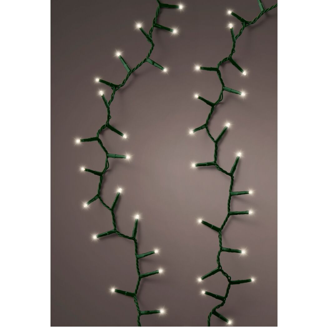 LED Lichterkette mit grünem Kabel und warmweißem Licht
