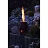 Schwedenfeuer aus Baumstamm mit Flamme
