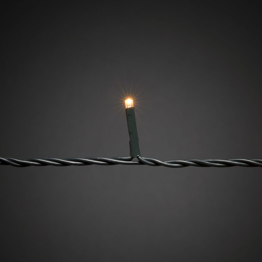 Leuchtende Lichterkette mit bernsteinfarbenen LEDs