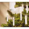 LED Kerzen auf einem Weihnachtsbaum
