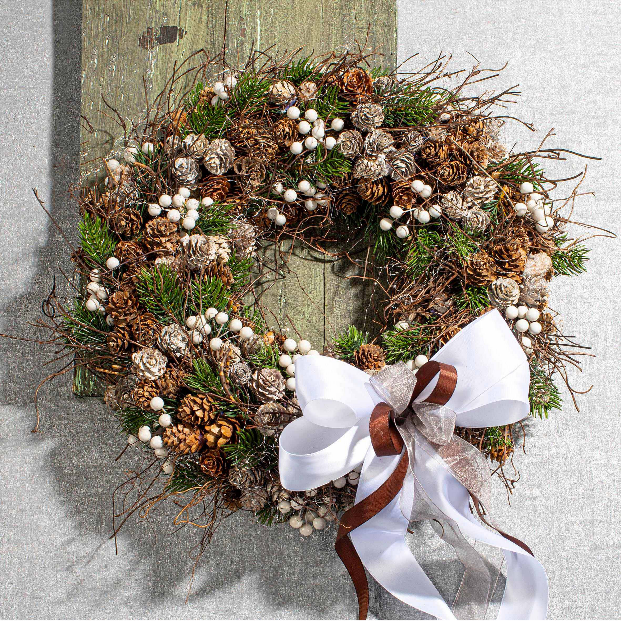 Kieferzapfen-Mix weiß 3-5 cm 150 g