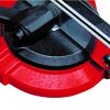 Roter Winkelmesser mit schwarzen Griff