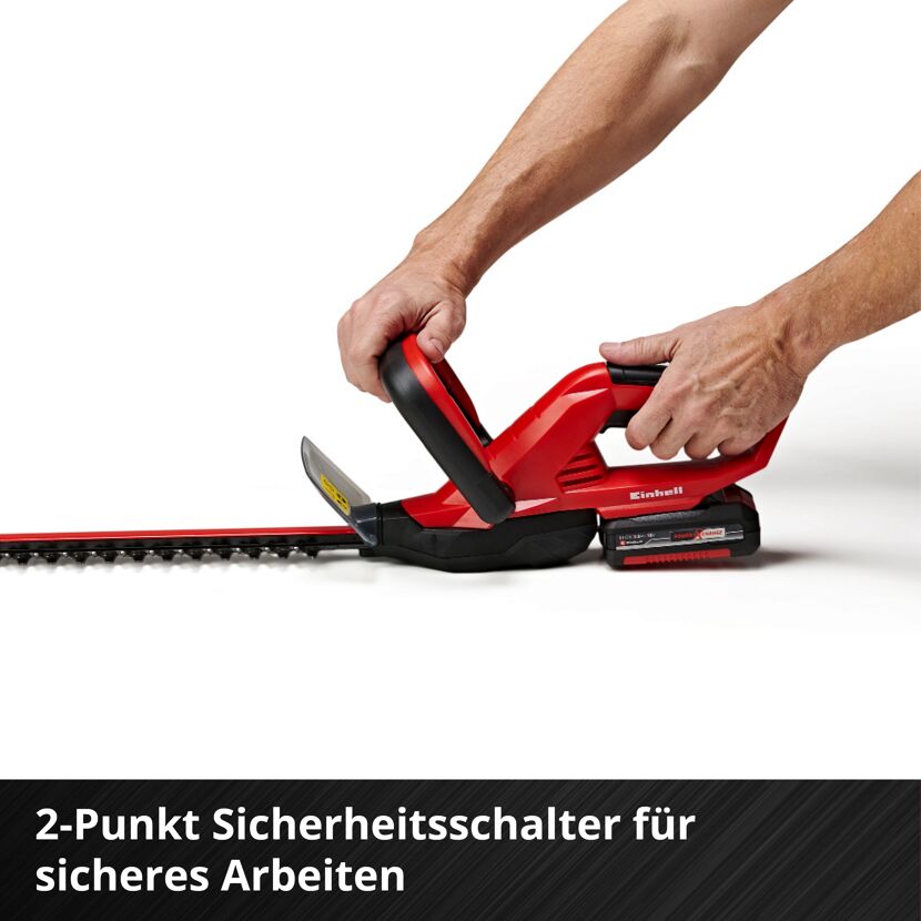 Person verwendet Akku-Heckenschere GE-CH 1846 Li Solo