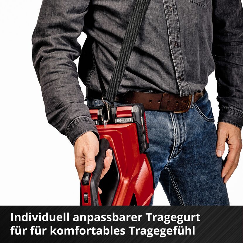 Person hält einen Akku-Laubbläser GE-LB 36 210
