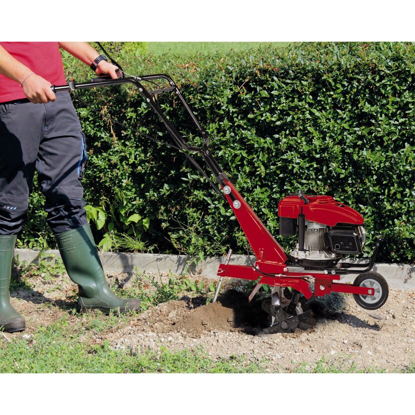 Benzin-Bodenhacke 'GC-MT 2236'