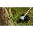 Rasentrimmer AdvancedGrassCut 36V-33 neben Baum