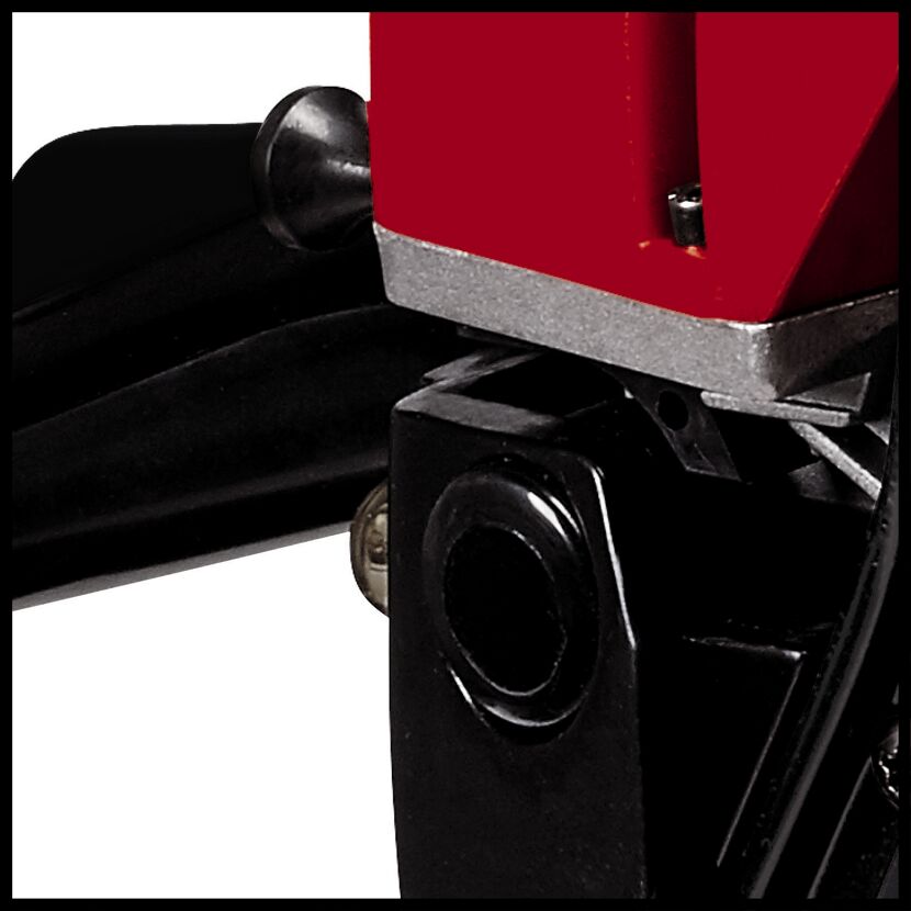 Detailansicht der Benzin-Kettensäge GC-PC 2040 I