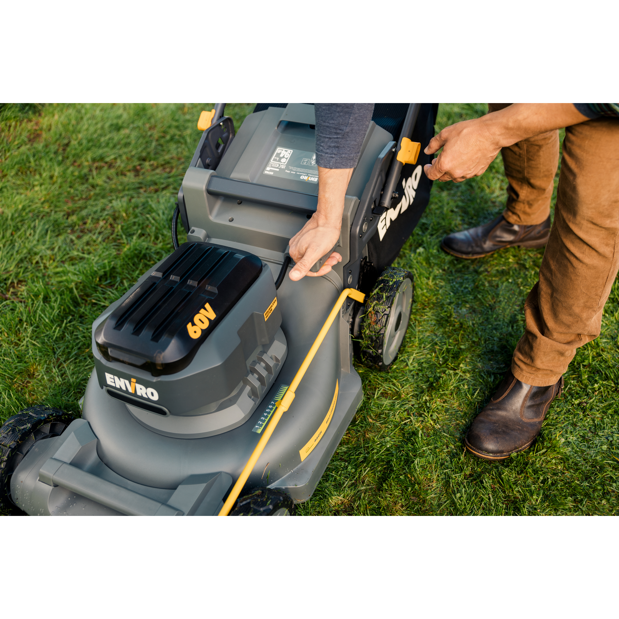 Akku-Rasenmäher 'Enviro EG755' 60 V mit Akku 800 m²