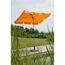 Orangener Sonnenschirm Locarno auf Holzboden