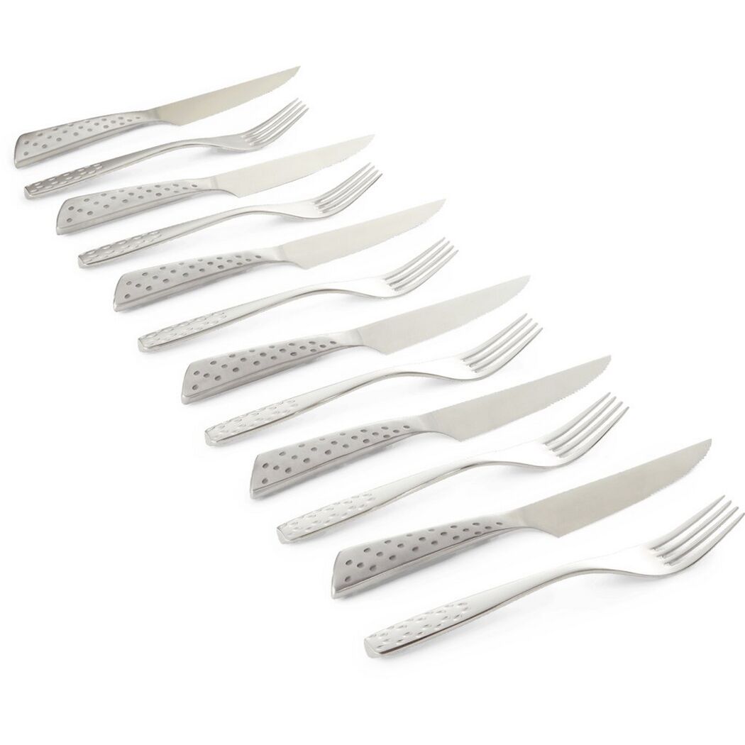 Sechs Steakmesser und sechs Gabeln