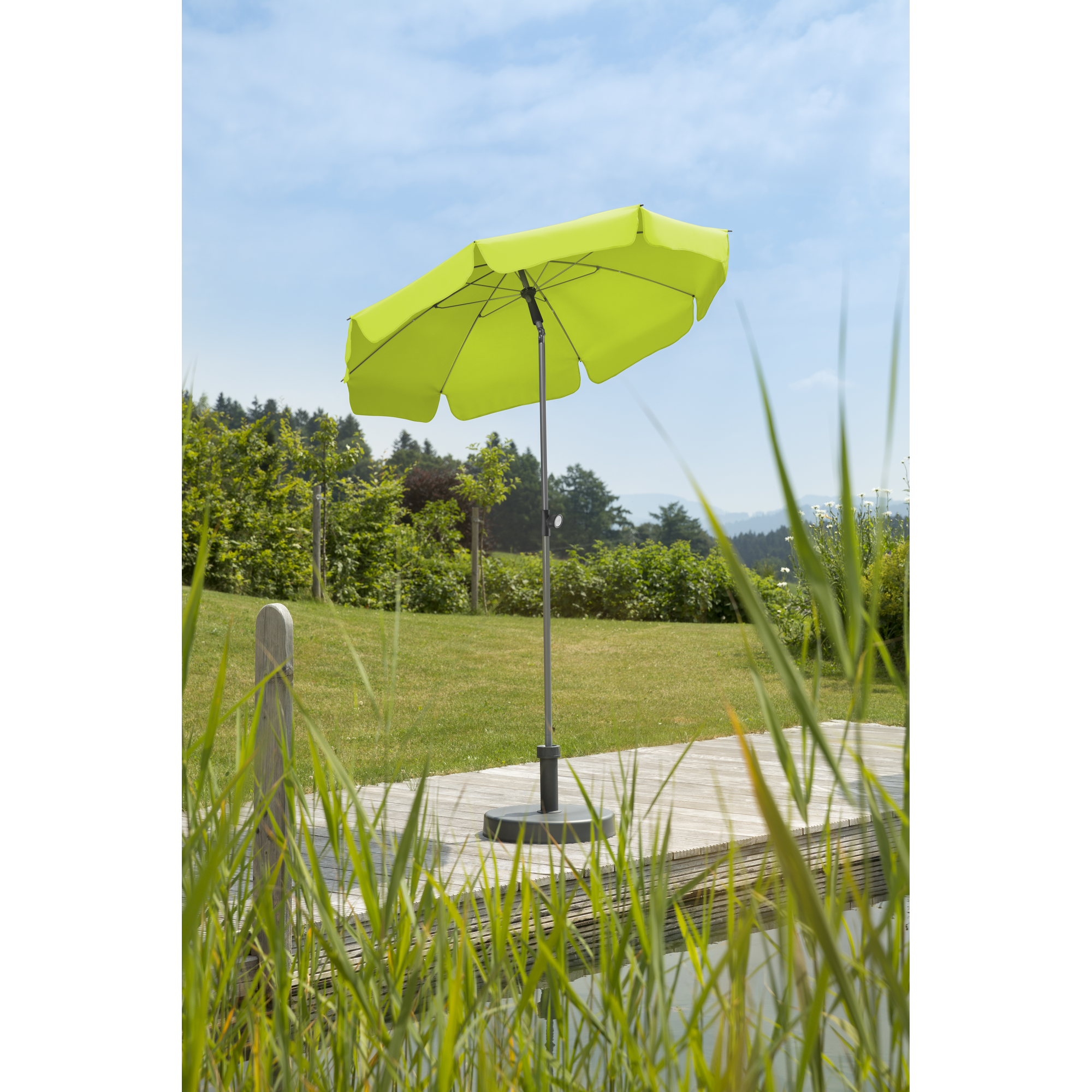 Sonnenschirm 'Locarno' apfelgrün Ø 150 cm + product picture