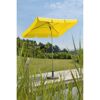 Gelber Sonnenschirm Locarno auf Holzsteg