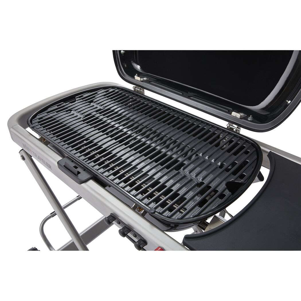 Geöffneter Weber Traveler Gasgrill