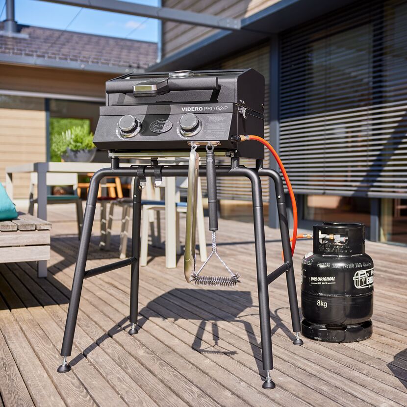 Gasgrill Videro G2-P von Rösle mit Zubehör