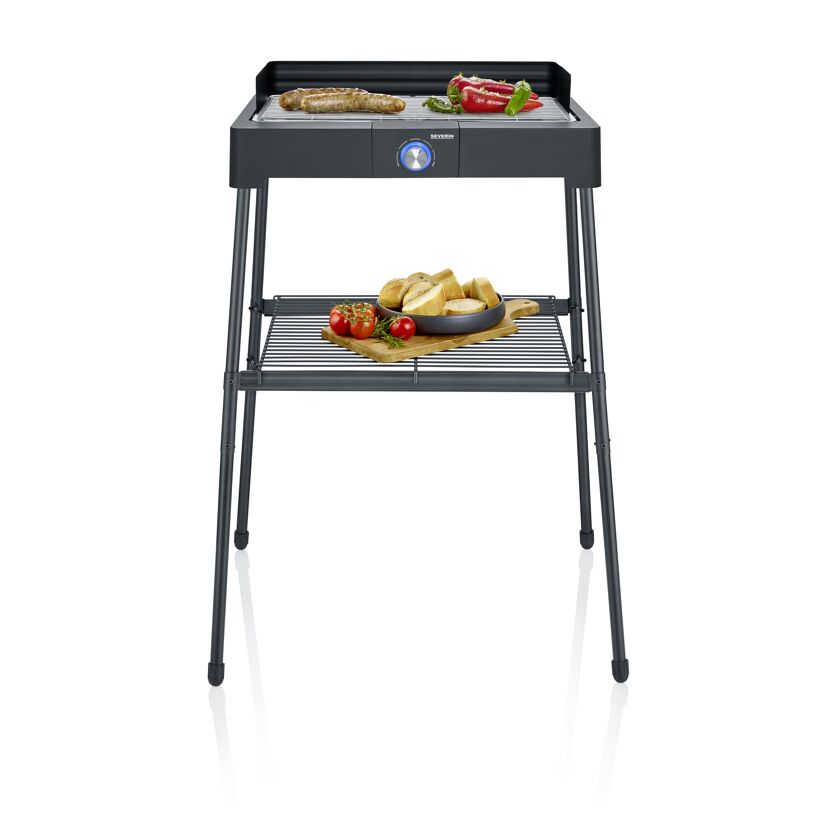 Elektrogrill mit Würstchen und Paprika