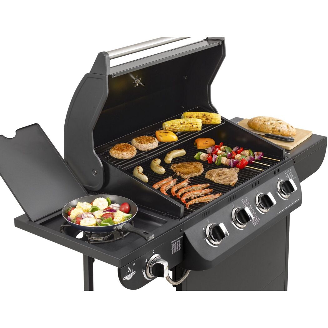 Gasgrill mit verschiedenen Speisen