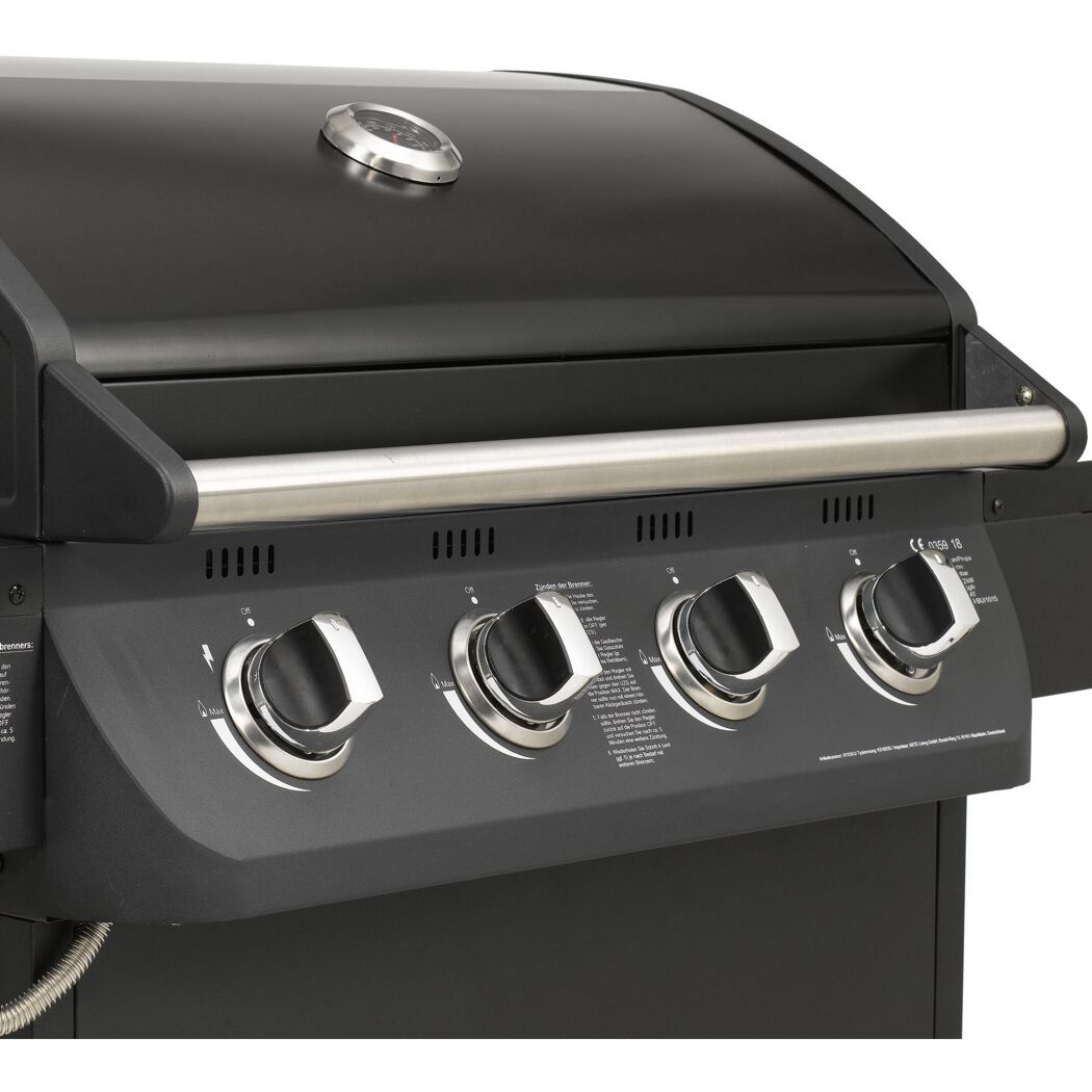 Schwarzer Gasgrill mit vier Drehreglern.