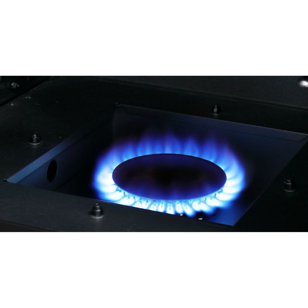 Blaue Gasflamme eines Gasgrills