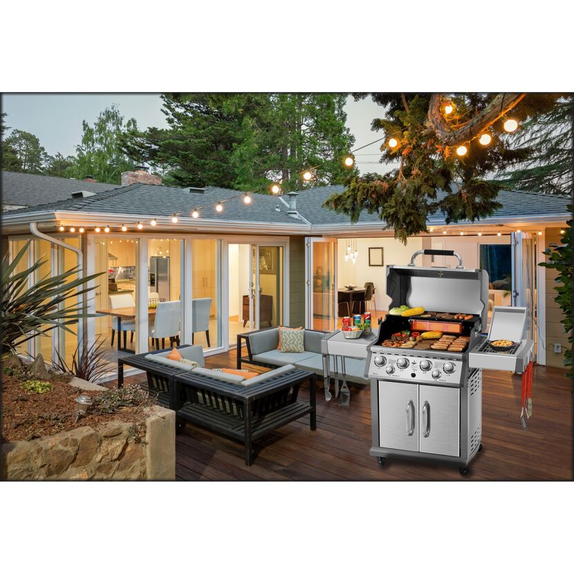 Gasgrill Concord EF mit Grillgut auf Terrasse