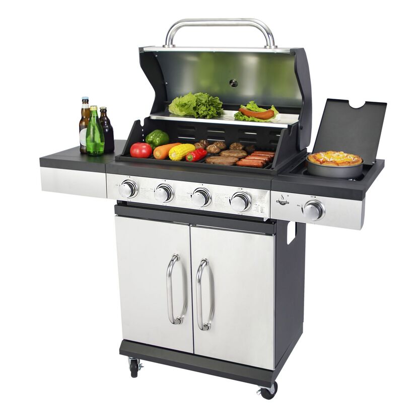 Gasgrill mit Grillgut und Getränken.