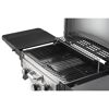 Gasgrill mit geöffnetem Deckel und Grillrost