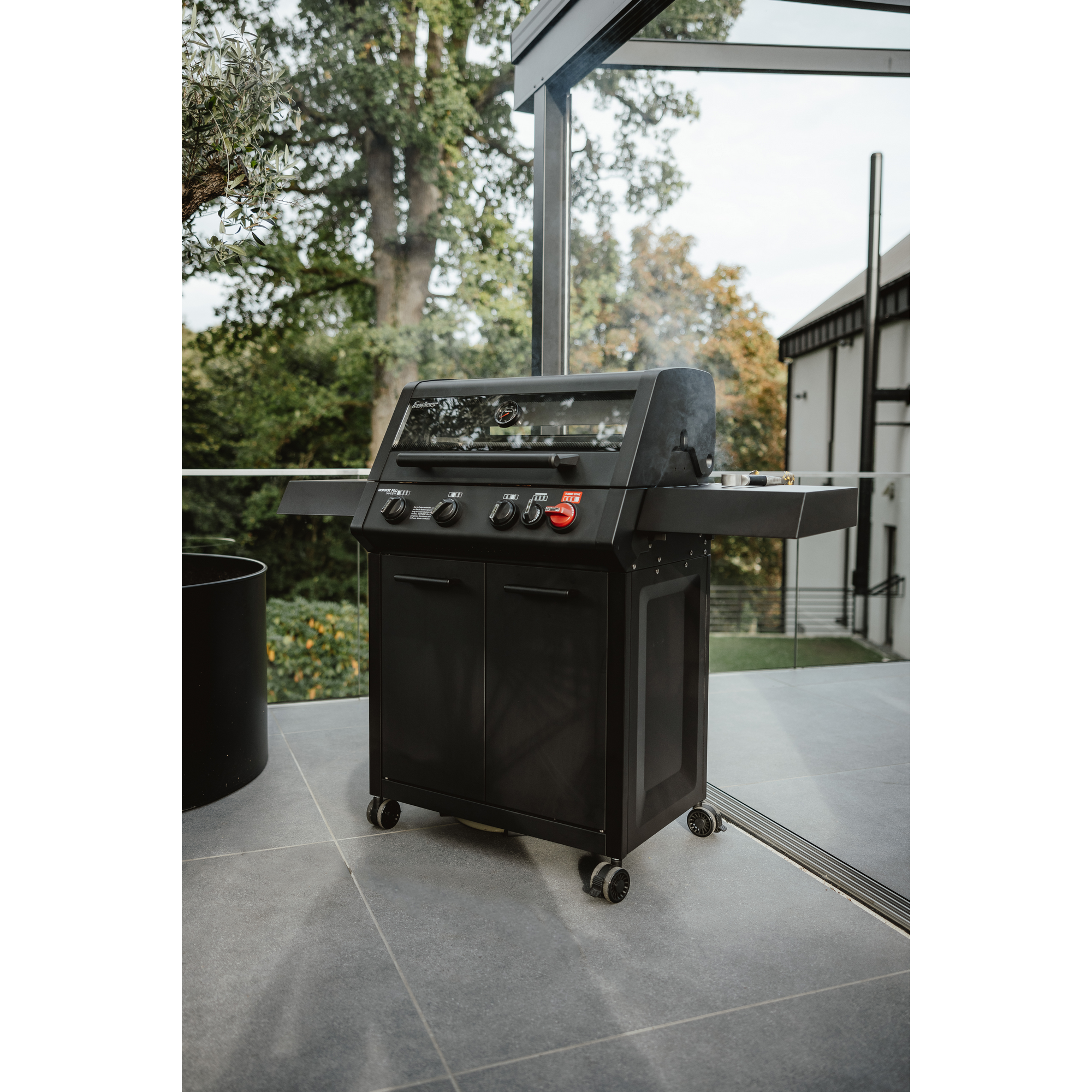 Gasgrill 'Monroe ProX 4 SIR Turbo Shadow' 4 Brenner 153,5 x 58 x 118,5 cm + product picture