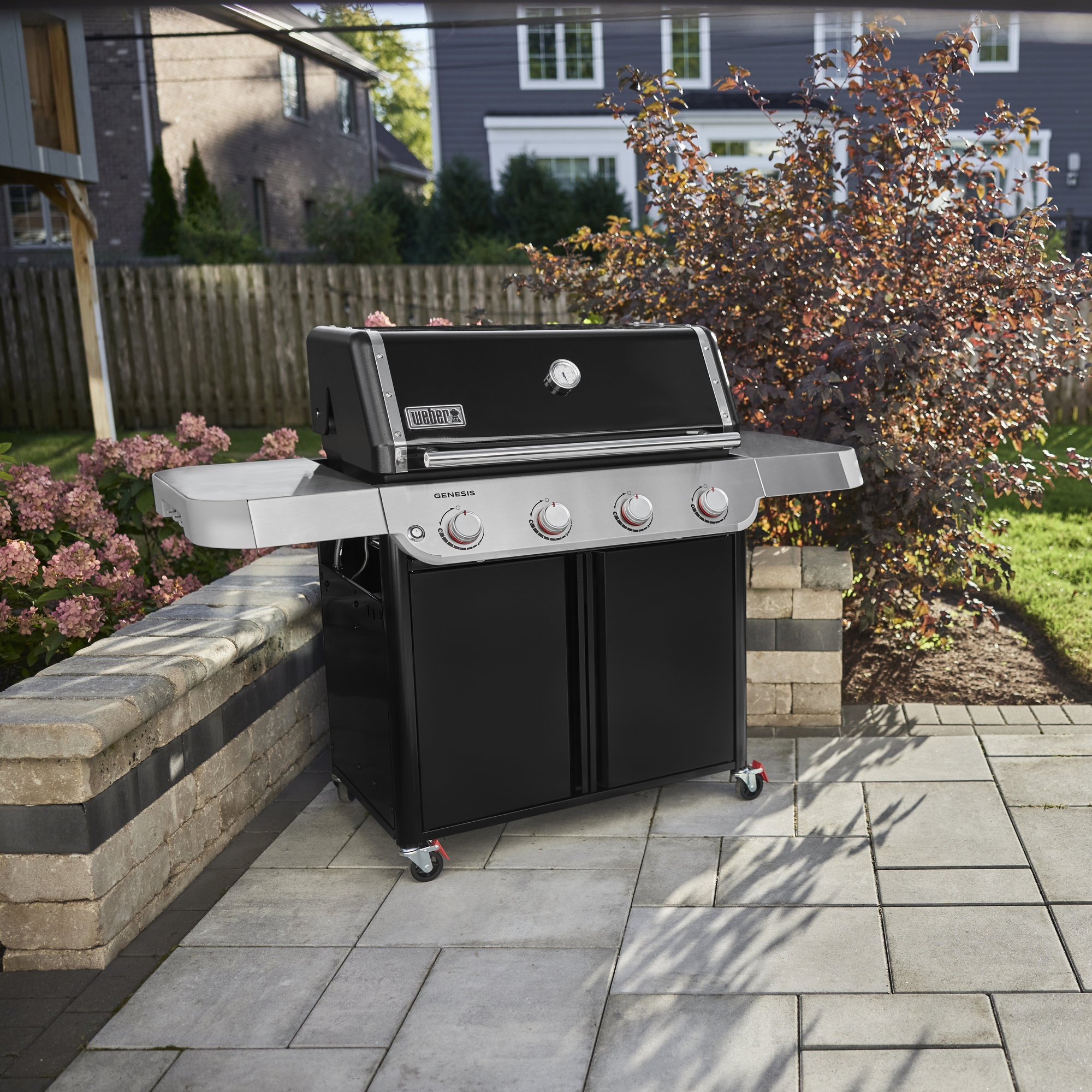 Gasgrill 'Genesis E-415' schwarz
