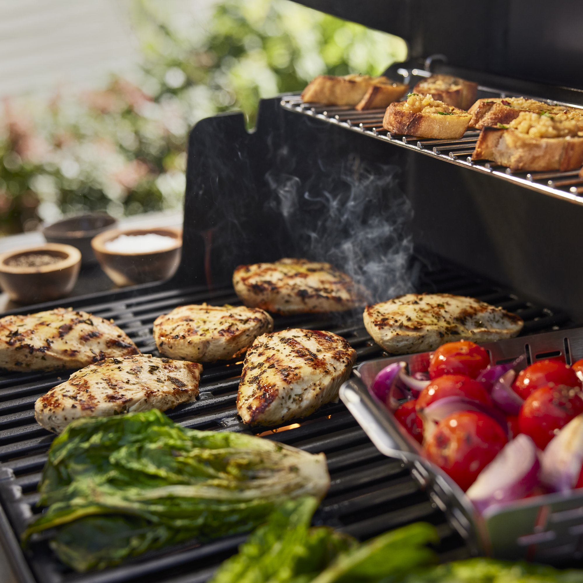 Gasgrill 'Genesis E-415' schwarz