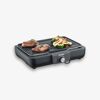 Elektrogrill mit Fleisch und Gemüse