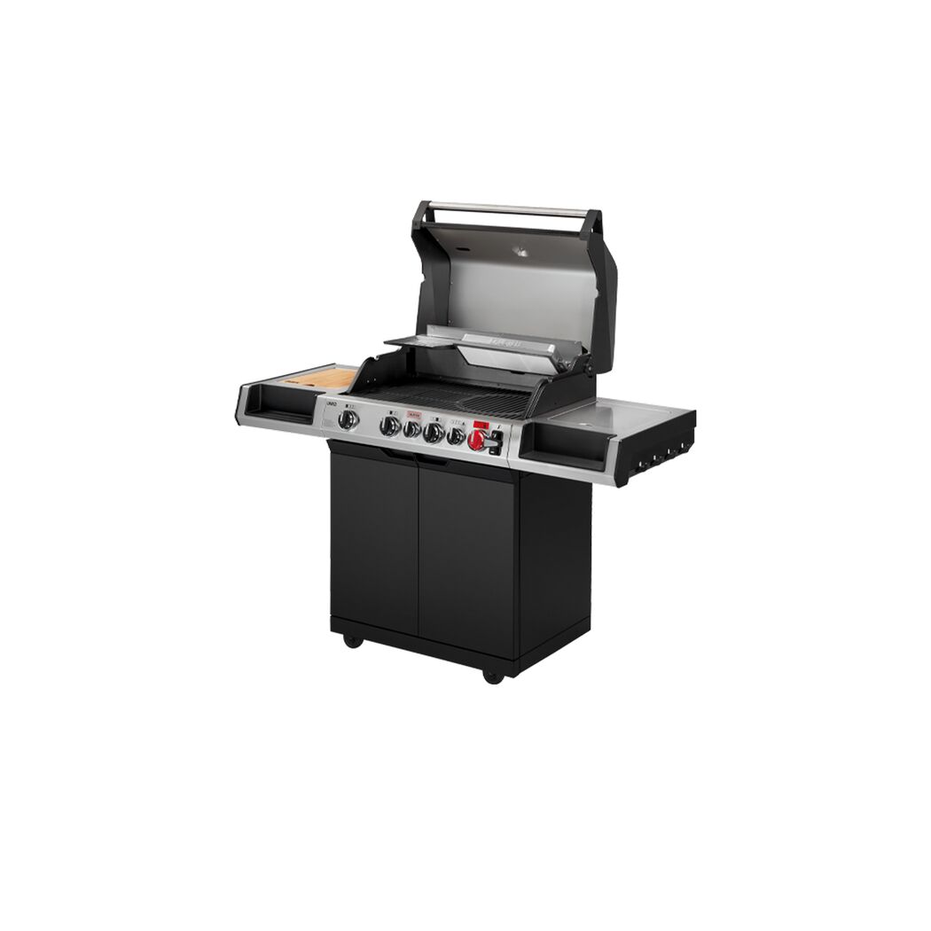 Gasgrill mit geöffnetem Deckel