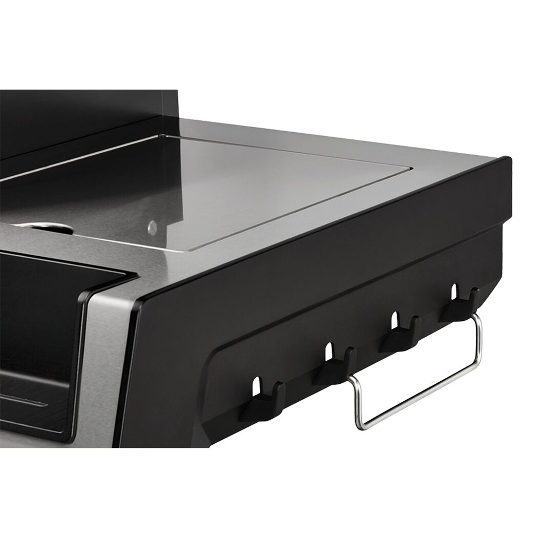 Gasgrill mit drei Haken