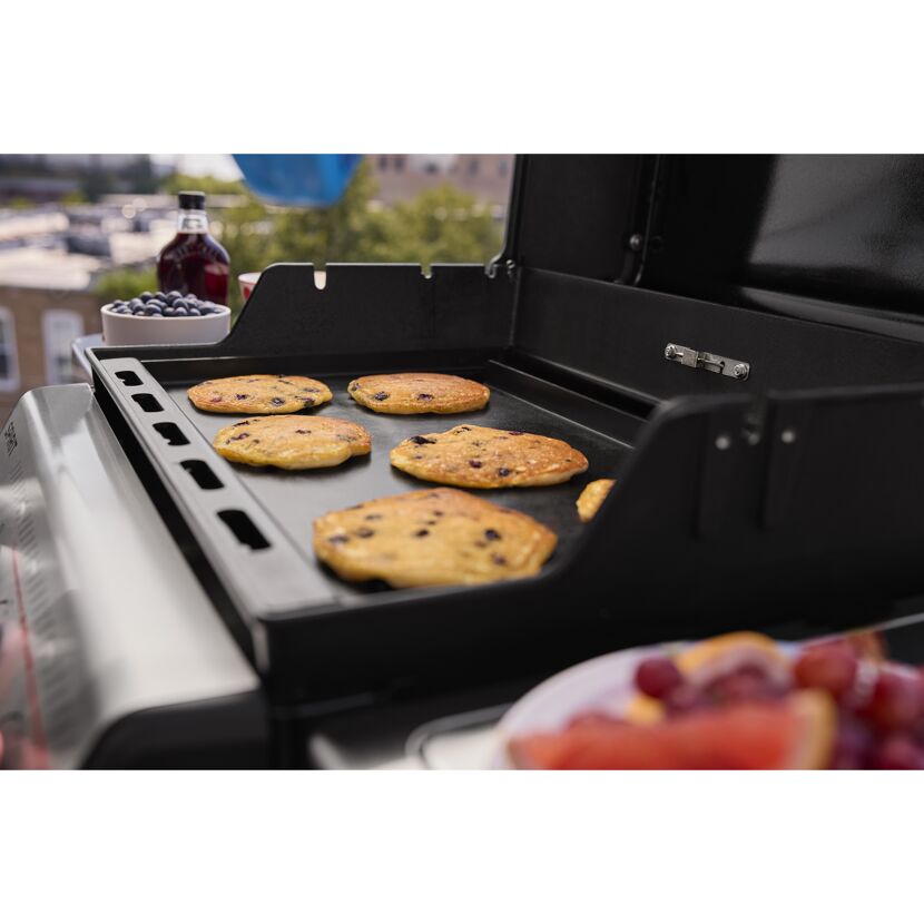 Gasgrill 'Spirit EP-435 GBS' schwarz 132 x 118 x 65 cm
