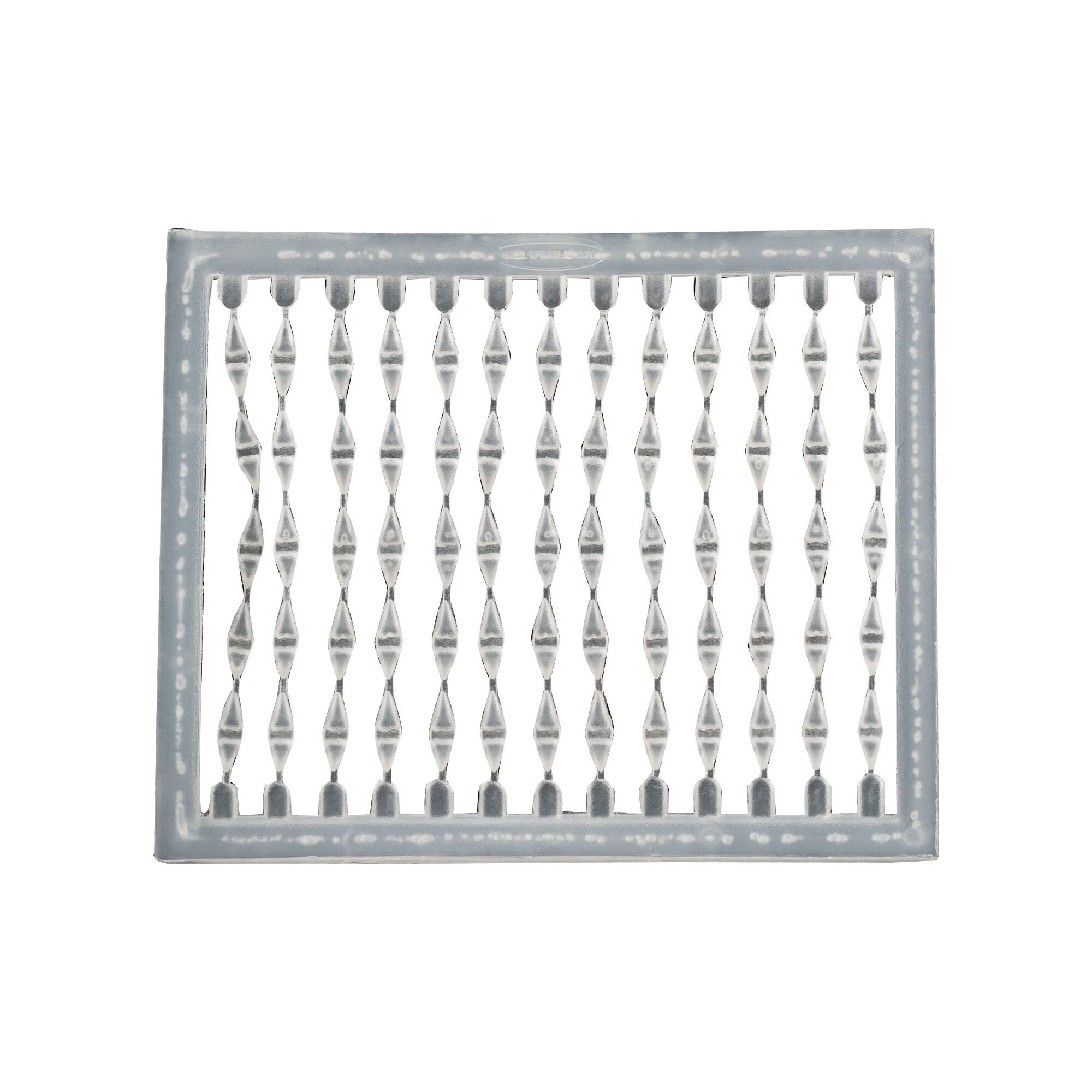 Boilie Stopper auf einem Kunststoffstreifen.