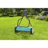 Gardena Spindelmäher 400 Classic auf grünem Rasen
